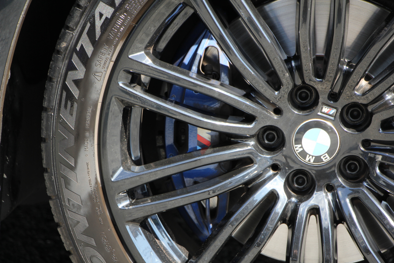 BMW 5シリーズ 530i ﾂｰﾘﾝｸﾞｴﾃﾞｨｼｮﾝﾐｯｼｮﾝｲﾝﾎﾟｯｼﾌﾞﾙ 特別仕様車 高出力 ﾅｲﾄﾌﾞﾙｰﾚｻﾞｰ ｱﾀﾞﾌﾟﾃｨﾌﾞｻｽ HUD ﾊｰﾏﾝｶｰﾄﾞﾝ ACC ｽﾃｱﾘﾝｸﾞｻﾎﾟｰﾄ ﾀｯﾁ画面HDDﾅﾋﾞTV LEDﾍｯﾄﾞﾗｲﾄ ｵｰﾄﾊｲﾋﾞｰﾑ 電動ﾄﾗﾝｸ 360度ｶﾒﾗ 全席ﾋｰﾀｰ ﾌﾞﾗｯｸ19AW 2年保証