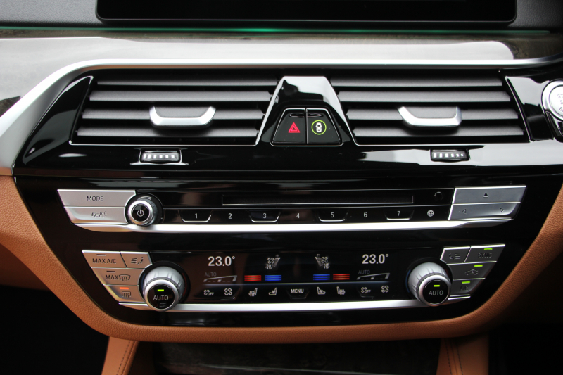 BMW 6シリーズ 630i ｸﾞﾗﾝﾂｰﾘｽﾓ Mｽﾎﾟｰﾂ ｺﾝﾌｫｰﾄP 真珠色 ﾊﾟﾉﾗﾏｻﾝR ｺﾆｬｯｸﾚｻﾞｰ 全席ﾋｰﾀｰ ﾌﾛﾝﾄﾏｯｻｰｼﾞ&ﾍﾞﾝﾁﾚｰｼｮﾝ ﾘｱ電動可倒調整 ﾊｰﾏﾝｶｰﾄﾞﾝ 追従ACC HUD LEDﾍｯﾄﾞﾗｲﾄ 4ｿﾞｰﾝｴｱｺﾝ 360度ｶﾒﾗ ｿﾌﾄｸﾛｰｽﾞﾄﾞｱ ﾀｯﾁ画面ﾅﾋﾞ電動ﾄﾗﾝｸ 2年保証