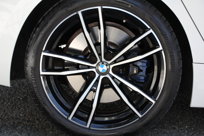 BMW 3シリーズ 320i Mｽﾎﾟｰﾂ ﾊｲﾗｲﾝ ﾌｧｽﾄﾄﾗｯｸ&ｺﾝﾌｫｰﾄP ｺﾆｬｯｸﾚｻﾞｰ ﾋｰﾀｰ&ﾗﾝﾊﾞｰ ｱﾀﾞﾌﾟﾃｨﾌﾞMｻｽ Mｽﾎﾟｰﾂﾌﾞﾚｰｷ 19AW ﾀｯﾁﾊﾟﾈﾙ対応HDDﾅﾋﾞｱｯﾌﾟﾙｶｰﾌﾟﾚｲ 電動ﾄﾗﾝｸ LEDﾍｯﾄﾞﾗｲﾄ LEDｵｰﾄﾊｲﾋﾞｰﾑ Pｱｼｽﾄ 追従ACC ｽﾃｱｻﾎﾟｰﾄ 2年保証