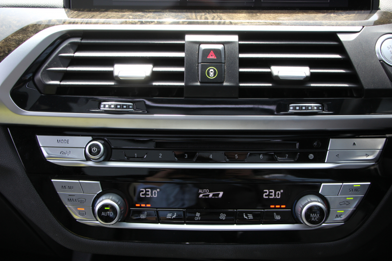 BMW X3 M40d ｾﾚｸﾄP 326馬力 3.0Lﾃﾞｨｰｾﾞﾙﾀｰﾎﾞﾊﾟﾉﾗﾏｻﾝﾙｰﾌ 全席ﾋｰﾀｰ黒革 ﾊｰﾏﾝｶｰﾄﾞﾝｻｳﾝﾄﾞHUD 専用21AW Mｽﾎﾟｰﾂﾃﾞﾌ&ﾌﾞﾚｰｷ 追従ACC ｽﾃｱﾘﾝｸﾞｻﾎﾟｰﾄ ﾀｯﾁ画面HDDﾅﾋﾞTV 360度ｶﾒﾗ ｱﾝﾋﾞｴﾝﾄﾗｲﾄ 電動ﾄﾗﾝｸ LEDﾍｯﾄﾞﾗｲﾄ 2年保証