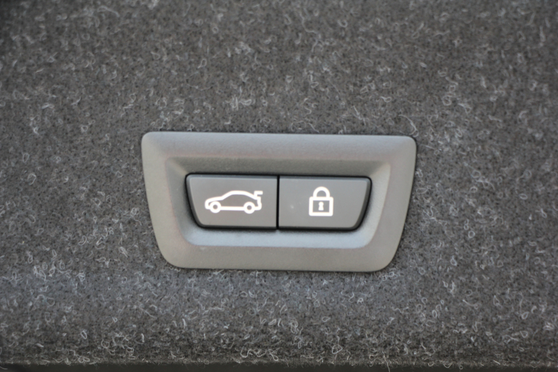 BMW 3シリーズ 330e Mｽﾎﾟｰﾂ ﾊｲﾗｲﾝ ｲﾉﾍﾞｰｼｮﾝ&ｺﾝﾌｫｰﾄP PHEV 1ｵｰﾅ ﾋｰﾀｰ黒革 ﾚｰｻﾞｰﾗｲﾄ ｼﾞｪｽﾁｬｰC 360度ｶﾒﾗ 後退ｱｼｽﾄ HUD 追従ACC ｽﾃｱﾘﾝｸﾞｻﾎﾟｰﾄ Applecarplay ﾗﾝﾊﾞｰｻﾎﾟｰﾄ 電動ﾄﾗﾝｸ Msportﾌﾞﾚｰｷ BMWﾗｲﾌﾞｺｯｸﾋﾟｯﾄﾞ2年保証