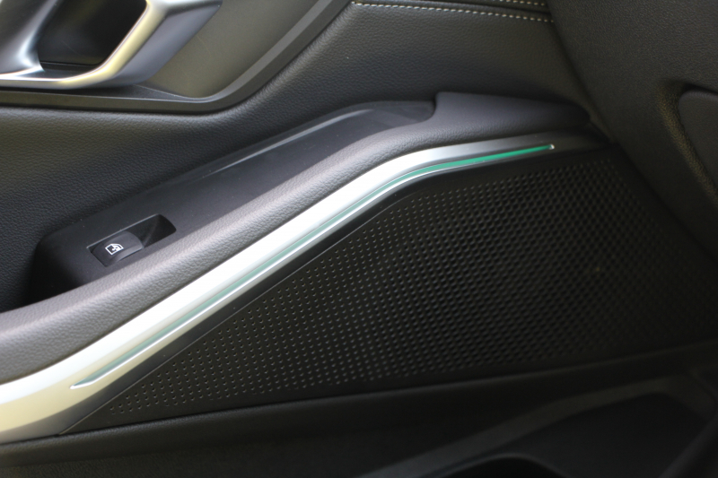 BMW 3シリーズ 330e Mｽﾎﾟｰﾂ ﾊｲﾗｲﾝ ｲﾉﾍﾞｰｼｮﾝ&ｺﾝﾌｫｰﾄP PHEV 1ｵｰﾅ ﾋｰﾀｰ黒革 ﾚｰｻﾞｰﾗｲﾄ ｼﾞｪｽﾁｬｰC 360度ｶﾒﾗ 後退ｱｼｽﾄ HUD 追従ACC ｽﾃｱﾘﾝｸﾞｻﾎﾟｰﾄ Applecarplay ﾗﾝﾊﾞｰｻﾎﾟｰﾄ 電動ﾄﾗﾝｸ Msportﾌﾞﾚｰｷ BMWﾗｲﾌﾞｺｯｸﾋﾟｯﾄﾞ2年保証