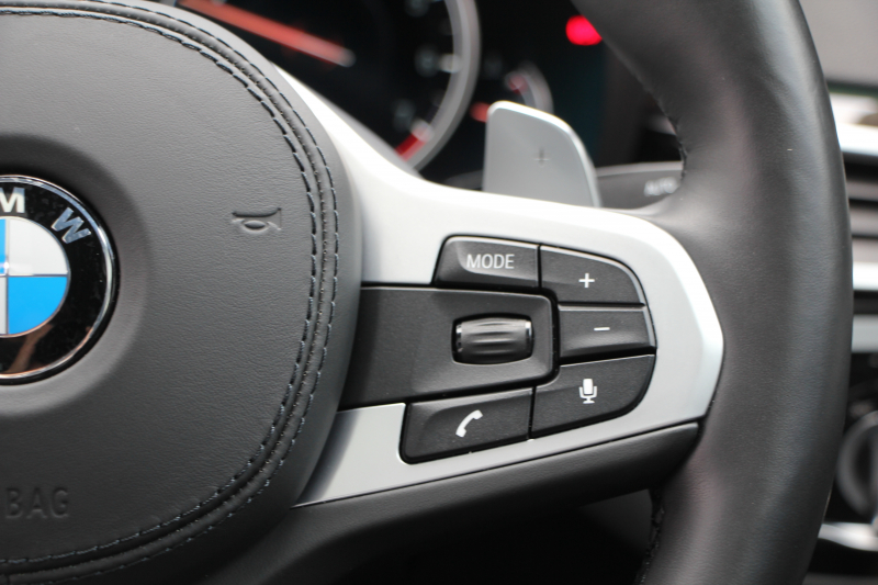 BMW 5シリーズ 540i Mｽﾎﾟｰﾂ ｲﾉﾍﾞｰｼｮﾝP 後輪駆動 1ｵ-ﾅ ｻﾝﾙｰﾌ 全席ﾋｰﾀｰ黒革 直6ﾀｰﾎﾞ340馬力 ｱﾀﾞﾌﾟﾃｨﾌﾞｻｽ ﾊｰﾏﾝｶｰﾄﾞﾝ HUD ﾃﾞｨｽﾌﾟﾚｲｷｰ ﾘﾓｰﾄﾊﾟｰｷﾝｸﾞｼﾞｪｽﾁｬｰC ﾜｲﾔﾚｽ充電 4ｿﾞｰﾝｴｱｺﾝ 追従ACC LEDﾍｯﾄﾞﾗｲﾄ ｵｰﾄﾊｲﾋﾞｰﾑ 2年保証