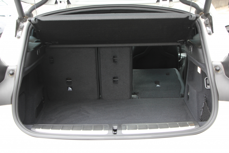 BMW X2 Xdrive20i MｽﾎﾟｰﾂX ﾃﾞﾋﾞｭｰP 4WD ﾊｲﾗｲﾝ ｺﾝﾌｫｰﾄP 追従ACC HUD ﾋｰﾀｰ黒革 電動ｼｰﾄ ｵﾌﾟｼｮﾝ20AW Mﾘｱｽﾎﾟｲﾗｰ ﾀｯﾁ画面HDDﾅﾋﾞBｶﾒﾗ Pｱｼｽﾄ CD&DVD再生可能 Bluetooth接続 電動ﾄﾗﾝｸ LEDﾍｯﾄﾞﾗｲﾄ ｽﾏｰﾄｷｰ 8速AT 2年保証