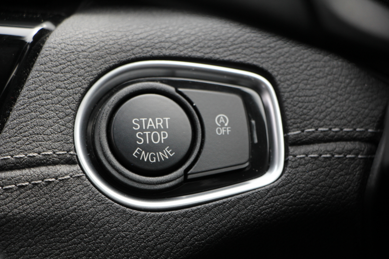 BMW X2 Xdrive20i MｽﾎﾟｰﾂX ﾃﾞﾋﾞｭｰP 4WD ﾊｲﾗｲﾝ ｺﾝﾌｫｰﾄP 追従ACC HUD ﾋｰﾀｰ黒革 電動ｼｰﾄ ｵﾌﾟｼｮﾝ20AW Mﾘｱｽﾎﾟｲﾗｰ ﾀｯﾁ画面HDDﾅﾋﾞBｶﾒﾗ Pｱｼｽﾄ CD&DVD再生可能 Bluetooth接続 電動ﾄﾗﾝｸ LEDﾍｯﾄﾞﾗｲﾄ ｽﾏｰﾄｷｰ 8速AT 2年保証