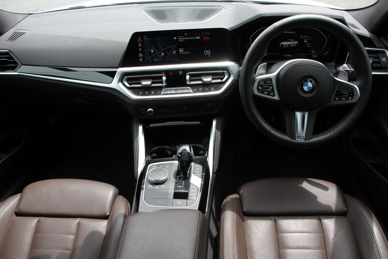 BMW 4シリーズ M440i Xdrive ｸｰﾍﾟ ｲﾉﾍﾞｰｼｮﾝP 4WD 直6ﾀｰﾎﾞ387馬力 ﾋｰﾀｰ付ﾓｶﾚｻﾞｰ ﾍﾞﾝﾁﾚｰｼｮﾝ  ﾚｰｻﾞｰﾗｲﾄ ﾊｰﾏﾝｶｰﾄﾞﾝ 可変Mｻｽ 専用ﾌﾞﾚｰｷ&ﾃﾞﾌ BMWﾗｲﾌﾞｺｯｸﾋﾟｯﾄ ｱｯﾌﾟﾙｶｰﾌﾟﾚｲ対応HDDﾅﾋﾞTV 置くだけ充電器 360度ｶﾒﾗ Dｱｼｽﾄﾌﾟﾛ HUD 真珠 2年保証