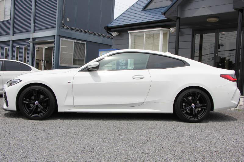 BMW 4シリーズ 420i ｸｰﾍﾟMｽﾎﾟｰﾂ  新車保証8年5月迄 50thｴﾝﾌﾞﾚﾑ ﾋｰﾀｰ黒革 ﾌﾞﾗｯｸﾎｲｰﾙ&ﾘｯﾌﾟｽﾎﾟｲﾗｰ&ﾌﾞﾗｯｸｸﾞﾘﾙ LEDﾍｯﾄﾞﾗｲﾄ ｵｰﾄﾊｲﾋﾞｰﾑ 電動ﾄﾗﾝｸ ﾜｲﾔﾚｽ充電 ｱｯﾌﾟﾙｶｰﾌﾟﾚｲ BMWﾗｲﾌﾞｺｯｸﾋﾟｯﾄ Pｱｼｽﾄ ｱﾝﾋﾞｴﾝﾄﾗｲﾄ 追従ACC 2年保証