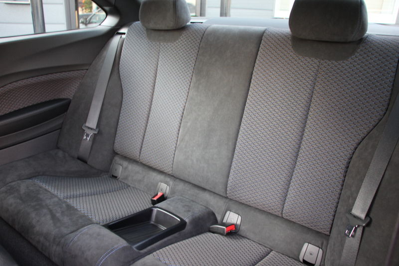 BMW 2シリーズ 220i ｸｰﾍﾟ Mｽﾎﾟｰﾂ ﾊﾟｰｷﾝｸﾞｻﾎﾟｰﾄP 衝突軽減ﾌﾞﾚｰｷ 車線逸脱警告 車線逸脱警告 ﾌﾞﾚｰｷ付ｸﾙｺﾝ ﾌﾙｾｸﾞTV iﾄﾞﾗｲﾌﾞHDDﾅﾋﾞBluetooth接続 Bｶﾒﾗ ｱﾙｶﾝﾀｰﾗ電動ｼｰﾄ 17AW Mｽﾎﾟｰﾂｴｱﾛ ﾊﾟﾄﾞﾙｼﾌﾄ 直噴ﾀｰﾎﾞ8速AT 2年保証