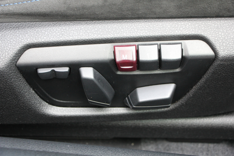 BMW 2シリーズ 220i ｸｰﾍﾟ Mｽﾎﾟｰﾂ ﾊﾟｰｷﾝｸﾞｻﾎﾟｰﾄP 衝突軽減ﾌﾞﾚｰｷ 車線逸脱警告 車線逸脱警告 ﾌﾞﾚｰｷ付ｸﾙｺﾝ ﾌﾙｾｸﾞTV iﾄﾞﾗｲﾌﾞHDDﾅﾋﾞBluetooth接続 Bｶﾒﾗ ｱﾙｶﾝﾀｰﾗ電動ｼｰﾄ 17AW Mｽﾎﾟｰﾂｴｱﾛ ﾊﾟﾄﾞﾙｼﾌﾄ 直噴ﾀｰﾎﾞ8速AT 2年保証