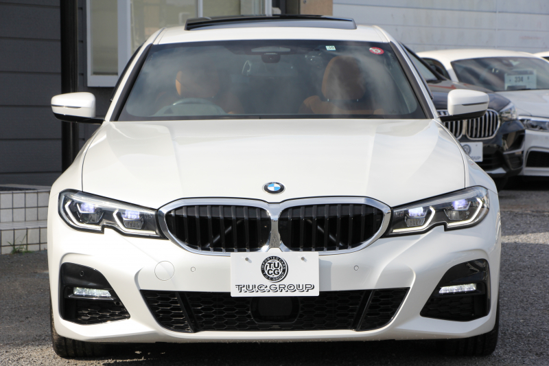 BMW 3シリーズ 320i Mｽﾎﾟｰﾂ ﾊｲﾗｲﾝ ｲﾉﾍﾞｰｼｮﾝ&ｺﾝﾌｫｰﾄP 真珠色 ｻﾝﾙｰﾌ ﾚｰｻﾞｰﾗｲﾄ HUD ｼﾞｪｽﾁｬｰｺﾝﾄﾛｰﾙ ｺﾆｬｯｸﾚｻﾞｰ ﾋｰﾀｰ&ﾗﾝﾊﾞｰ 追従ACC ｽﾃｱｻﾎﾟｰﾄ BMWﾗｲﾌﾞｺｯｸﾋﾟｯﾄ ｱｯﾌﾟﾙｶｰﾌﾟﾚｲ HDDﾅﾋﾞPｱｼｽﾄ ｵｰﾄﾊｲﾋﾞｰﾑ 電動ﾄﾗﾝｸ 2年保証