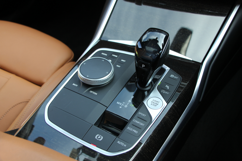 BMW 3シリーズ 320i Mｽﾎﾟｰﾂ ﾊｲﾗｲﾝ ｲﾉﾍﾞｰｼｮﾝ&ｺﾝﾌｫｰﾄP 真珠色 ｻﾝﾙｰﾌ ﾚｰｻﾞｰﾗｲﾄ HUD ｼﾞｪｽﾁｬｰｺﾝﾄﾛｰﾙ ｺﾆｬｯｸﾚｻﾞｰ ﾋｰﾀｰ&ﾗﾝﾊﾞｰ 追従ACC ｽﾃｱｻﾎﾟｰﾄ BMWﾗｲﾌﾞｺｯｸﾋﾟｯﾄ ｱｯﾌﾟﾙｶｰﾌﾟﾚｲ HDDﾅﾋﾞPｱｼｽﾄ ｵｰﾄﾊｲﾋﾞｰﾑ 電動ﾄﾗﾝｸ 2年保証