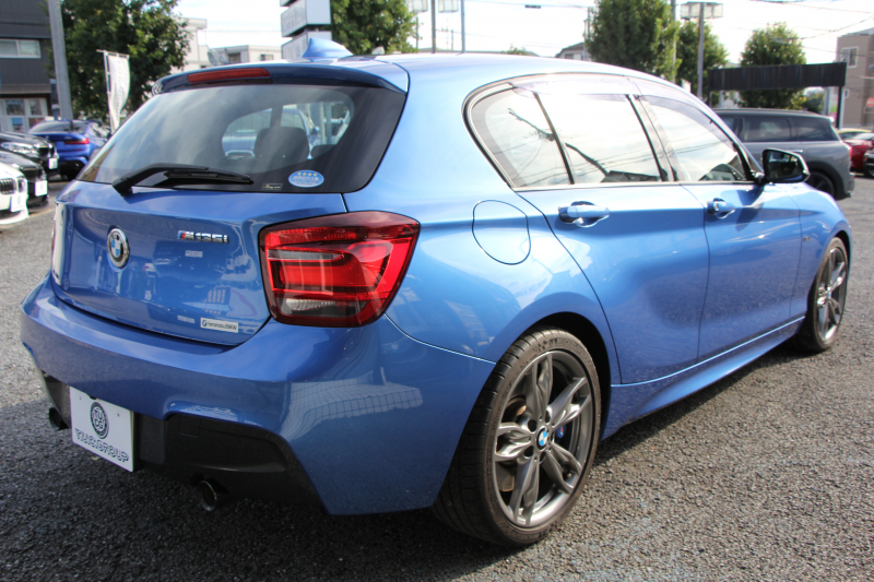 BMW 1シリーズ M135i 直6ﾀｰﾎﾞ320馬力 衝突軽減ﾌﾞﾚｰｷ 車線逸脱警告 歩行者警告 ｸﾙｺﾝ ﾌﾙｾｸﾞTV Bｶﾒﾗ ｱﾀﾞﾌﾟﾃｨﾌﾞMｻｽ ﾀｯﾁﾊﾟｯﾄﾞ対応HDDﾅﾋﾞ専用ｴｱﾛ 18AW&ﾌﾞﾚｰｷ 左右独立ｵｰﾄｴｱｺﾝ ﾊﾟﾄﾞﾙｼﾌﾄ 2年保証