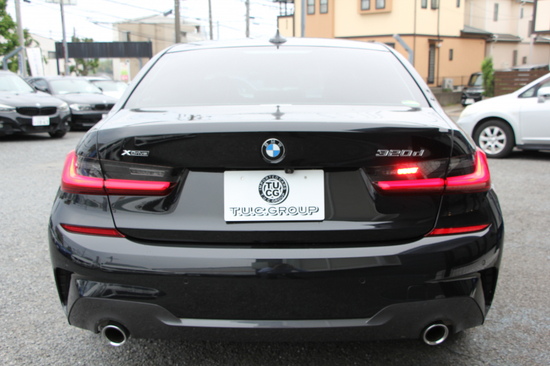 BMW 3シリーズ 320d Xdrive Mｽﾎﾟｰﾂ ﾃﾞﾋﾞｭｰP ｺﾝﾌｫｰﾄP 4WD ﾋｰﾀｰ黒革 ﾌﾞﾙｰｽﾃｯﾁ 19AW LEDﾍｯﾄﾞﾗｲﾄ ｵｰﾄﾊｲﾋﾞｰﾑ 追従ACC ｽﾃｱﾘﾝｸﾞｻﾎﾟｰﾄ ｱｯﾌﾟﾙｶｰﾌﾟﾚｲ Pｱｼｽﾄ ﾀｯﾁ画面HDDﾅﾋﾞ電動ﾄﾗﾝｸ ｽﾏｰﾄOP/CL Hifiｽﾋﾟｰｶｰ 2年保証