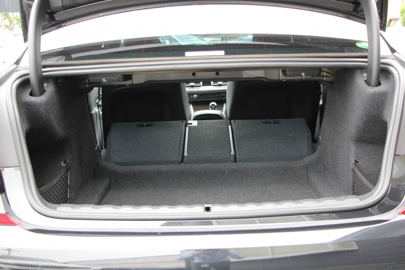 BMW 3シリーズ 320d Xdrive Mｽﾎﾟｰﾂ ﾃﾞﾋﾞｭｰP ｺﾝﾌｫｰﾄP 4WD ﾋｰﾀｰ黒革 ﾌﾞﾙｰｽﾃｯﾁ 19AW LEDﾍｯﾄﾞﾗｲﾄ ｵｰﾄﾊｲﾋﾞｰﾑ 追従ACC ｽﾃｱﾘﾝｸﾞｻﾎﾟｰﾄ ｱｯﾌﾟﾙｶｰﾌﾟﾚｲ Pｱｼｽﾄ ﾀｯﾁ画面HDDﾅﾋﾞ電動ﾄﾗﾝｸ ｽﾏｰﾄOP/CL Hifiｽﾋﾟｰｶｰ 2年保証