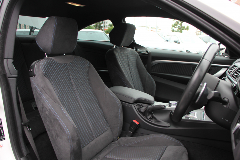 BMW 4シリーズ 420i ｸｰﾍﾟMｽﾎﾟｰﾂ 1ｵｰﾅ 最終ﾓﾃﾞﾙ 専用LEDｽﾓｰｸﾃｰﾙ&ｴｱﾛﾘｱﾃﾞｨﾌｭｰｻﾞｰ NEWﾙｰﾑﾐﾗｰ 追従ACC ﾚｰﾝC警告 LEDﾍｯﾄﾞﾗｲﾄ&ﾃｰﾙ ｼｰﾄﾋｰﾀｰ ﾀｯﾁ画面HDDﾅﾋﾞTV 液晶ﾒｰﾀｰ 衝突軽減ﾌﾞﾚｰｷ 車線逸脱警告 歩行者警告 Bｶﾒﾗ Bluetooth接続 ﾊﾟﾄﾞﾙｼﾌﾄ 2年保証