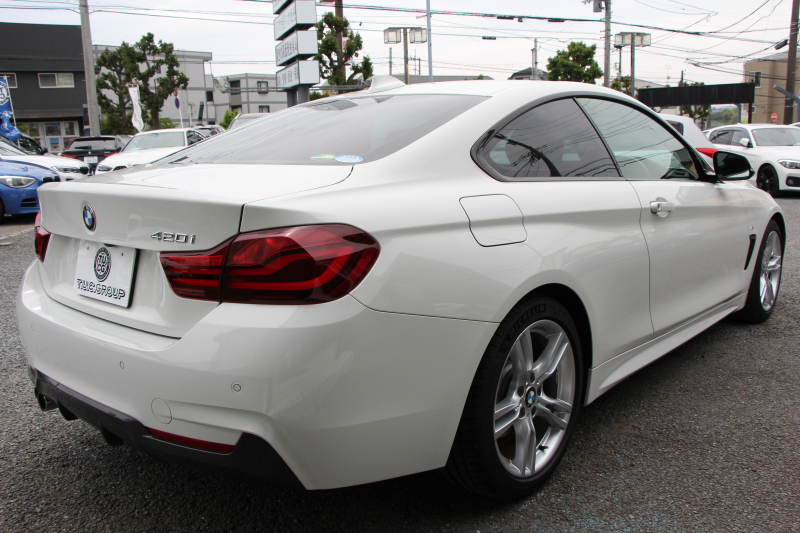 BMW 4シリーズ 420i ｸｰﾍﾟMｽﾎﾟｰﾂ 1ｵｰﾅ 最終ﾓﾃﾞﾙ 専用LEDｽﾓｰｸﾃｰﾙ&ｴｱﾛﾘｱﾃﾞｨﾌｭｰｻﾞｰ NEWﾙｰﾑﾐﾗｰ 追従ACC ﾚｰﾝC警告 LEDﾍｯﾄﾞﾗｲﾄ&ﾃｰﾙ ｼｰﾄﾋｰﾀｰ ﾀｯﾁ画面HDDﾅﾋﾞTV 液晶ﾒｰﾀｰ 衝突軽減ﾌﾞﾚｰｷ 車線逸脱警告 歩行者警告 Bｶﾒﾗ Bluetooth接続 ﾊﾟﾄﾞﾙｼﾌﾄ 2年保証