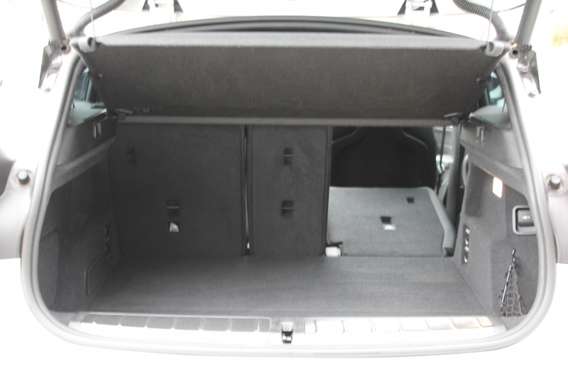 BMW X2 Xdrive20i MｽﾎﾟｰﾂX ﾃﾞﾋﾞｭｰ&ｾﾚｸﾄP ﾊｲﾗｲﾝ 4WD ﾊﾟﾉﾗﾏｻﾝﾙｰﾌ ｺﾝﾌｫｰﾄP 追従ACC HUD ﾋｰﾀｰ黒革 電動ｼｰﾄ ｵﾌﾟｼｮﾝ20AW Mﾘｱｽﾎﾟｲﾗｰ ﾀｯﾁ画面HDDﾅﾋﾞBｶﾒﾗ Pｱｼｽﾄ CD&DVD再生可能 Bluetooth接続 電動ﾄﾗﾝｸ LEDﾍｯﾄﾞﾗｲﾄ ｽﾏｰﾄｷｰ 8速AT 2年保証