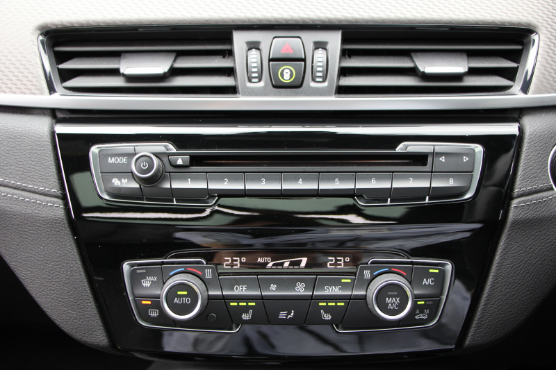 BMW X2 Xdrive20i MｽﾎﾟｰﾂX ﾃﾞﾋﾞｭｰ&ｾﾚｸﾄP ﾊｲﾗｲﾝ 4WD ﾊﾟﾉﾗﾏｻﾝﾙｰﾌ ｺﾝﾌｫｰﾄP 追従ACC HUD ﾋｰﾀｰ黒革 電動ｼｰﾄ ｵﾌﾟｼｮﾝ20AW Mﾘｱｽﾎﾟｲﾗｰ ﾀｯﾁ画面HDDﾅﾋﾞBｶﾒﾗ Pｱｼｽﾄ CD&DVD再生可能 Bluetooth接続 電動ﾄﾗﾝｸ LEDﾍｯﾄﾞﾗｲﾄ ｽﾏｰﾄｷｰ 8速AT 2年保証