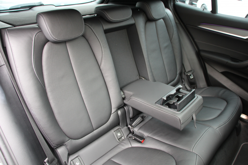 BMW X2 Xdrive20i MｽﾎﾟｰﾂX ﾃﾞﾋﾞｭｰ&ｾﾚｸﾄP ﾊｲﾗｲﾝ 4WD ﾊﾟﾉﾗﾏｻﾝﾙｰﾌ ｺﾝﾌｫｰﾄP 追従ACC HUD ﾋｰﾀｰ黒革 電動ｼｰﾄ ｵﾌﾟｼｮﾝ20AW Mﾘｱｽﾎﾟｲﾗｰ ﾀｯﾁ画面HDDﾅﾋﾞBｶﾒﾗ Pｱｼｽﾄ CD&DVD再生可能 Bluetooth接続 電動ﾄﾗﾝｸ LEDﾍｯﾄﾞﾗｲﾄ ｽﾏｰﾄｷｰ 8速AT 2年保証