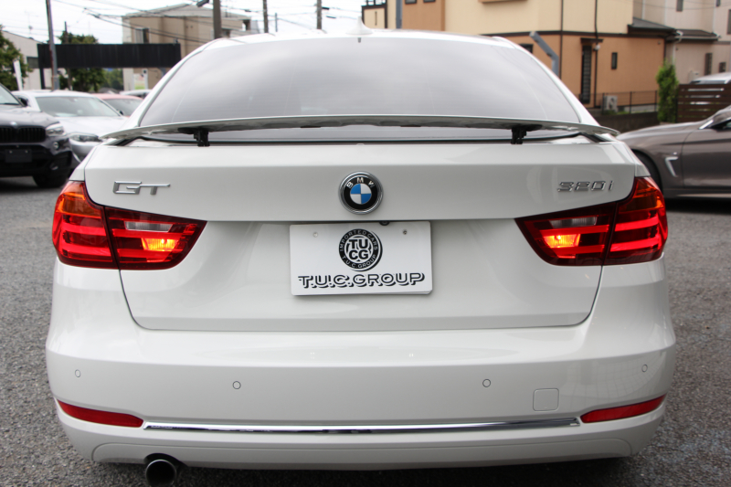 BMW 3シリーズ 320i ｸﾞﾗﾝﾂｰﾘｽﾓ ﾗｸﾞｼﾞｭｱﾘｰ 1ｵｰﾅ 追従ACC ｻﾄﾞﾙﾌﾞﾗｳﾝﾚｻﾞｰ ｼｰﾄﾋｰﾀｰ 衝突軽減ﾌﾞﾚｰｷ 車線逸脱警告 歩行者警告 ﾀｯﾁﾊﾟｯﾄﾞ対応iﾄﾞﾗｲﾌﾞHDDﾅﾋﾞBｶﾒﾗ 電動ﾄﾗﾝｸ ｽﾏｰﾄｷｰ Bluetooth接続 ｸﾛｰﾑﾗｲﾝｴｸｽﾃﾘｱ 2年保証