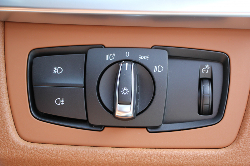 BMW 3シリーズ 320i ｸﾞﾗﾝﾂｰﾘｽﾓ ﾗｸﾞｼﾞｭｱﾘｰ 1ｵｰﾅ 追従ACC ｻﾄﾞﾙﾌﾞﾗｳﾝﾚｻﾞｰ ｼｰﾄﾋｰﾀｰ 衝突軽減ﾌﾞﾚｰｷ 車線逸脱警告 歩行者警告 ﾀｯﾁﾊﾟｯﾄﾞ対応iﾄﾞﾗｲﾌﾞHDDﾅﾋﾞBｶﾒﾗ 電動ﾄﾗﾝｸ ｽﾏｰﾄｷｰ Bluetooth接続 ｸﾛｰﾑﾗｲﾝｴｸｽﾃﾘｱ 2年保証