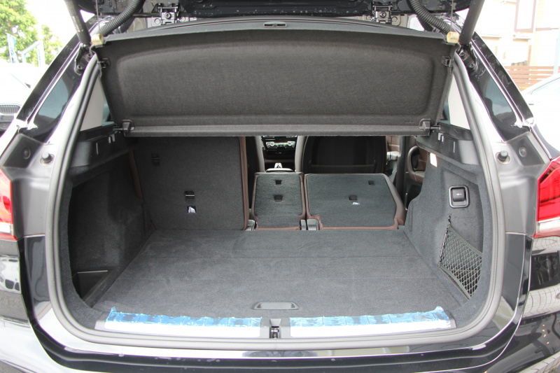 BMW X1 Xdrive18d Xﾗｲﾝ ﾊｲﾗｲﾝ&ｺﾝﾌｫｰﾄP LCI後期 ﾌｪｲｽﾘﾌﾄ後 ﾋｰﾀｰ茶革 追従ACC LEDﾍｯﾄﾞﾗｲﾄ ﾌﾙｾｸﾞTV 電動ﾄﾗﾝｸ ﾀｯﾁ画面ﾅﾋﾞ衝突軽減ﾌﾞﾚｰｷ 車線逸脱警告 歩行者警告 18AW ｳｯﾄﾞﾊﾟﾈﾙ  2年保証