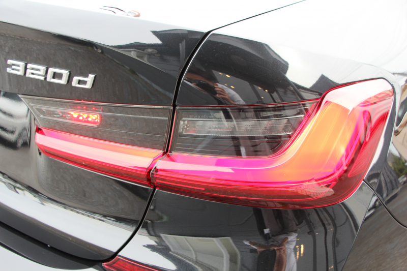 BMW 3シリーズ 320d Xdrive Mｽﾎﾟｰﾂ ﾌｧﾄﾄﾗｯｸ&ｺﾝﾌｫｰﾄP 4WD Individualﾌｨｵﾅﾚｯﾄﾞ&ﾌﾞﾗｯｸｺﾝﾋﾞﾒﾘﾉﾚｻﾞｰ ｱﾀﾞﾌﾟﾃｨﾌﾞMｻｽ Mｽﾎﾟｰﾂﾌﾞﾚｰｷ 19AW Pｱｼｽﾄﾌﾟﾗｽ 360度ｶﾒﾗ BMWﾗｲﾌﾞｺｯｸﾋﾟｯﾄﾞｱｯﾌﾟﾙｶｰﾌﾟﾚｲ HDDﾅﾋﾞLEDﾍｯﾄﾞﾗｲﾄ 電動ﾄﾗﾝｸ 2年保証