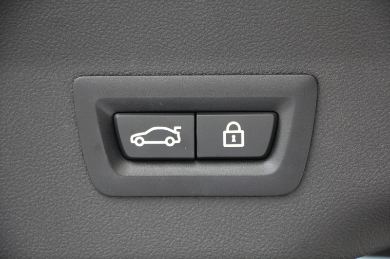 BMW 6シリーズ 630i ｸﾞﾗﾝﾂｰﾘｽﾓ Mｽﾎﾟｰﾂ ｾﾚｸﾄ&ｲﾉﾍﾞｰｼｮﾝP ﾊﾟﾉﾗﾏｻﾝﾙｰﾌ 全席ﾋｰﾀｰ黒革 ﾊｰﾏﾝｶｰﾄﾞﾝ ﾃﾞｨｽﾌﾟﾚｲｷｰ ﾘﾓｰﾄﾊﾟｰｷﾝｸﾞﾘｱｼｰﾄ可倒調整 ｼﾞｪｽﾁｬｰｺﾝﾄﾛｰﾙ LEDﾍｯﾄﾞﾗｲﾄ 360度ｶﾒﾗ HUD 追従ACC ﾜｲﾔﾚｽ充電 4ｿﾞｰﾝｴｱｺﾝ 2年保証