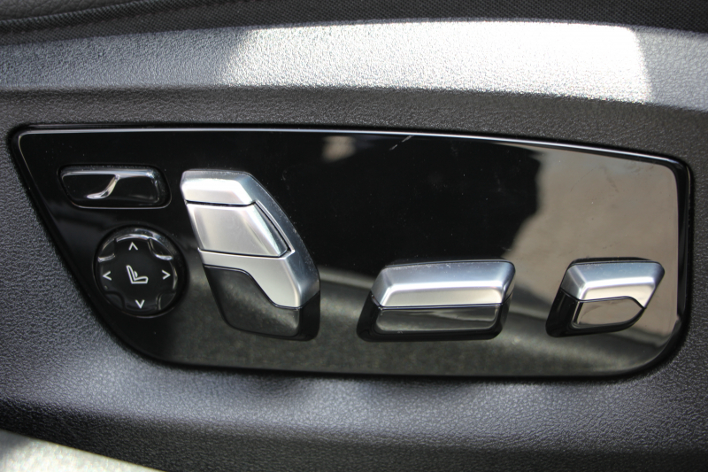 BMW 5シリーズ 540i Xdrive Mｽﾎﾟｰﾂ ｺﾝﾌｫｰﾄP 4WD 1ｵｰﾅ ｻﾝﾙｰﾌ 直6ﾀｰﾎﾞ340馬力 ﾌﾞﾗｯｸﾚｻﾞｰ 全席ﾋｰﾀｰ ﾏｯｻｰｼﾞ&ｱｸﾃｨﾌﾞﾍﾞﾝﾁﾚｰｼｮﾝ  ﾊｰﾏﾝｶｰﾄﾞﾝ 液晶ﾒｰﾀｰ HUD 追従ACC LEDﾍｯﾄﾞﾗｲﾄ ﾀｯﾁ画面ﾅﾋﾞﾌﾙｾｸﾞTV ｱﾀﾞﾌﾟﾃｨﾌﾞｻｽ Mspﾌﾞﾚｰｷ 19AW 2年保証