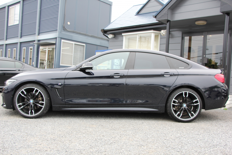 BMW 4シリーズ 420i ｸﾞﾗﾝｸｰﾍﾟMｽﾎﾟｰﾂ LCI後期 ｼｰﾄﾋｰﾀｰ 柿本einsatzﾏﾌﾗｰ 19AW LEDﾍｯﾄﾞﾗｲﾄ&ﾃｰﾙ&ﾌｫｸﾞﾗｲﾄ 追従ACC ﾀｯﾁ画面HDDﾅﾋﾞﾌﾙｾｸﾞTV 液晶ﾒｰﾀｰ ﾌﾞﾗｯｸｸﾞﾘﾙ ﾄﾗﾝｸｽﾎﾟｲﾗｰ 電動ﾄﾗﾝｸ ﾊﾟﾄﾞﾙｼﾌﾄ 専用ｴｱﾛ 2年保証