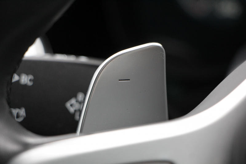 BMW 5シリーズ 540i Xdrive Mｽﾎﾟｰﾂ ｾﾚｸﾄ&ｺﾝﾌｫｰﾄP 4WD ACｼｭﾆｯﾂｧｰｴｱﾛ&ﾏﾌﾗｰ 変更後ﾒｰﾀｰ ｻﾝﾙｰﾌ 直6ﾀｰﾎﾞ全席ﾋｰﾀｰ黒革 ﾊｰﾏﾝｶｰﾄﾞﾝ ｺﾝﾌｫｰﾄｼｰﾄ&ﾏｯｻｰｼﾞ&ｱｸﾃｨﾌﾞﾍﾞﾝﾁﾚｰｼｮﾝ HUD ｼﾞｪｽﾁｬｰC 4ｿﾞｰﾝｴｱｺﾝ individual20AW 2年保証