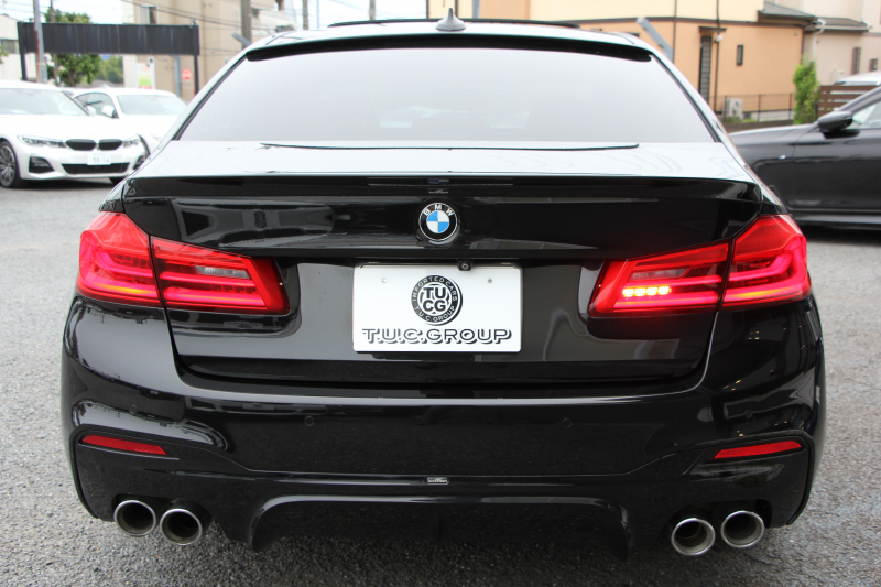BMW 5シリーズ 540i Xdrive Mｽﾎﾟｰﾂ ｾﾚｸﾄ&ｺﾝﾌｫｰﾄP 4WD ACｼｭﾆｯﾂｧｰｴｱﾛ&ﾏﾌﾗｰ 変更後ﾒｰﾀｰ ｻﾝﾙｰﾌ 直6ﾀｰﾎﾞ全席ﾋｰﾀｰ黒革 ﾊｰﾏﾝｶｰﾄﾞﾝ ｺﾝﾌｫｰﾄｼｰﾄ&ﾏｯｻｰｼﾞ&ｱｸﾃｨﾌﾞﾍﾞﾝﾁﾚｰｼｮﾝ HUD ｼﾞｪｽﾁｬｰC 4ｿﾞｰﾝｴｱｺﾝ individual20AW 2年保証