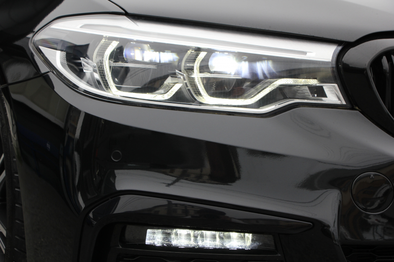 BMW 5シリーズ 540i Xdrive Mｽﾎﾟｰﾂ ｾﾚｸﾄ&ｺﾝﾌｫｰﾄP 4WD ACｼｭﾆｯﾂｧｰｴｱﾛ&ﾏﾌﾗｰ 変更後ﾒｰﾀｰ ｻﾝﾙｰﾌ 直6ﾀｰﾎﾞ全席ﾋｰﾀｰ黒革 ﾊｰﾏﾝｶｰﾄﾞﾝ ｺﾝﾌｫｰﾄｼｰﾄ&ﾏｯｻｰｼﾞ&ｱｸﾃｨﾌﾞﾍﾞﾝﾁﾚｰｼｮﾝ HUD ｼﾞｪｽﾁｬｰC 4ｿﾞｰﾝｴｱｺﾝ individual20AW 2年保証