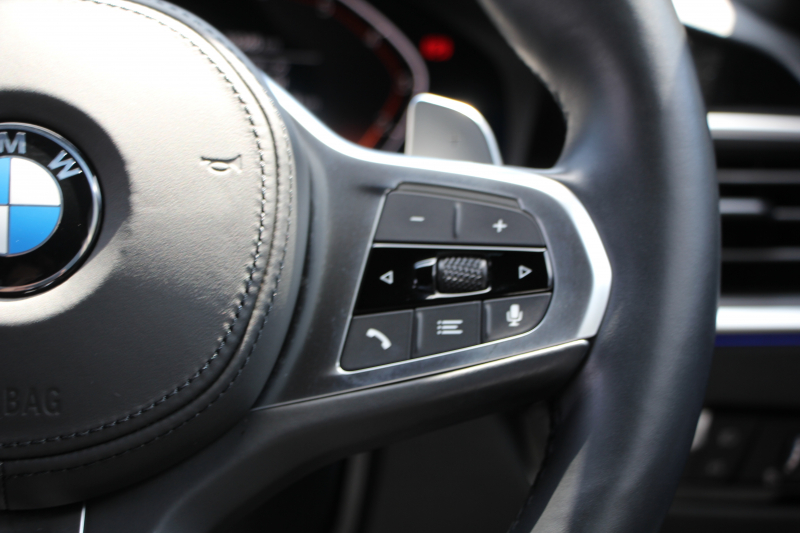 BMW 3シリーズ 320i Mｽﾎﾟｰﾂ ｺﾝﾌｫｰﾄP 1ｵｰﾅ 360度ｶﾒﾗ ｼｰﾄﾋｰﾀｰ ﾌﾙｾｸﾞTV 追従ACC ｽﾃｱﾘﾝｸﾞｻﾎﾟｰﾄ BMWﾗｲﾌﾞｺｯｸﾋﾟｯﾄﾞLEDﾍｯﾄﾞﾗｲﾄ ｵｰﾄﾊｲﾋﾞｰﾑ ﾜｲﾔﾚｽ充電 Pｱｼｽﾄ ﾊｰﾌﾚｻﾞｰ 電動ﾄﾗﾝｸ 3ｿﾞｰﾝｴｱｺﾝ ｱｯﾌﾟﾙｶｰﾌﾟﾚｲ 2年保証