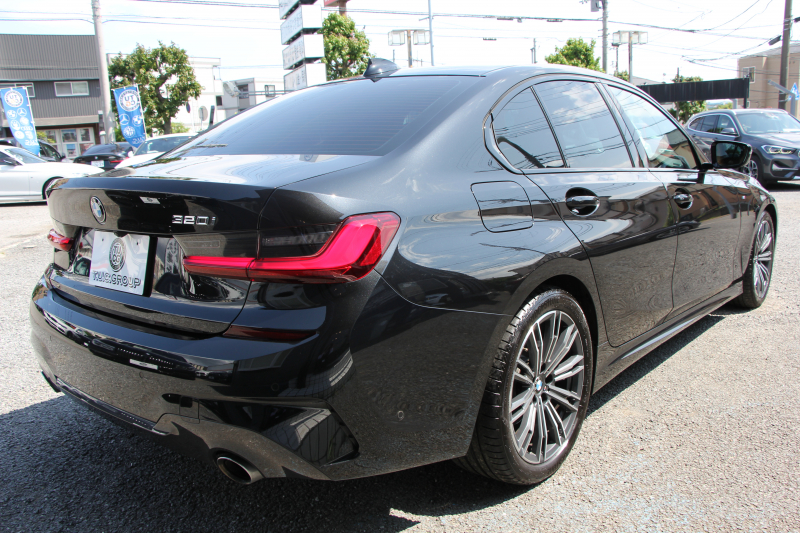 BMW 3シリーズ 320i Mｽﾎﾟｰﾂ Mｽﾎﾟｰﾂｼｰﾄﾊﾟｯｹｰｼﾞ1ｵ-ﾅ ｺﾆｬｯｸﾚｻﾞｰ ﾋｰﾀｰ付Mｽﾎﾟｰﾂｼｰﾄ 追従ACC ｽﾃｱﾘﾝｸﾞｻﾎﾟｰﾄ ｱｯﾌﾟﾙｶｰﾌﾟﾚｲ LEDﾍｯﾄﾞﾗｲﾄ ｵｰﾄﾊｲﾋﾞｰﾑ BMWﾗｲﾌﾞｺｯｸﾋﾟｯﾄﾞHDDﾅﾋﾞﾊﾟｰｷﾝｸﾞｱｼｽﾄ 18AW 専用ｴｱﾛ ｽﾏｰﾄｷｰ 2年保証