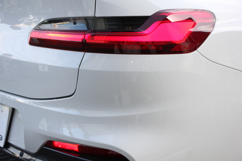 BMW X4 Xdrive30i Mｽﾎﾟｰﾂ ｾﾚｸﾄ&ｲﾉﾍﾞｰｼｮﾝP ﾊﾟﾉﾗﾏｻﾝR 全席ﾋｰﾀｰ黒革 ｱｸﾃｨﾌﾞﾍﾞﾝﾁﾚｰｼｮﾝ ﾃﾞｨｽﾌﾟﾚｲｷｰ ﾊｰﾏﾝｶｰﾄﾞﾝ ｼﾞｪｽﾁｬｰC 追従ACC HUD ﾀｯﾁ画面HDDﾅﾋﾞ360度ｶﾒﾗ LEDﾍｯﾄﾞﾗｲﾄ 電動ﾄﾗﾝｸ 2年保証