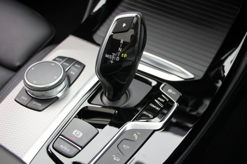 BMW X4 Xdrive30i Mｽﾎﾟｰﾂ ｾﾚｸﾄ&ｲﾉﾍﾞｰｼｮﾝP ﾊﾟﾉﾗﾏｻﾝR 全席ﾋｰﾀｰ黒革 ｱｸﾃｨﾌﾞﾍﾞﾝﾁﾚｰｼｮﾝ ﾃﾞｨｽﾌﾟﾚｲｷｰ ﾊｰﾏﾝｶｰﾄﾞﾝ ｼﾞｪｽﾁｬｰC 追従ACC HUD ﾀｯﾁ画面HDDﾅﾋﾞ360度ｶﾒﾗ LEDﾍｯﾄﾞﾗｲﾄ 電動ﾄﾗﾝｸ 2年保証