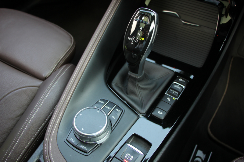 BMW X2 Xdrive20i MｽﾎﾟｰﾂX ﾃﾞﾋﾞｭｰ&ｾﾚｸﾄP ﾊｲﾗｲﾝ 4WD ﾊﾟﾉﾗﾏｻﾝﾙｰﾌ ｺﾝﾌｫｰﾄP 追従ACC HUD ﾋｰﾀｰ茶革 電動ｼｰﾄ 20AW ﾀｯﾁ画面HDDﾅﾋﾞBｶﾒﾗ Pｱｼｽﾄ ﾌﾙｾｸﾞTV CD&DVD再生可能 Bluetooth接続 Mﾘﾔｽﾎﾟｲﾗｰ 電動ﾄﾗﾝｸ LEDﾍｯﾄﾞﾗｲﾄ ｽﾏｰﾄｷｰ 8速AT 2年保証