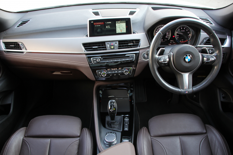 BMW X2 Xdrive20i MｽﾎﾟｰﾂX ﾃﾞﾋﾞｭｰ&ｾﾚｸﾄP ﾊｲﾗｲﾝ 4WD ﾊﾟﾉﾗﾏｻﾝﾙｰﾌ ｺﾝﾌｫｰﾄP 追従ACC HUD ﾋｰﾀｰ茶革 電動ｼｰﾄ 20AW ﾀｯﾁ画面HDDﾅﾋﾞBｶﾒﾗ Pｱｼｽﾄ ﾌﾙｾｸﾞTV CD&DVD再生可能 Bluetooth接続 Mﾘﾔｽﾎﾟｲﾗｰ 電動ﾄﾗﾝｸ LEDﾍｯﾄﾞﾗｲﾄ ｽﾏｰﾄｷｰ 8速AT 2年保証