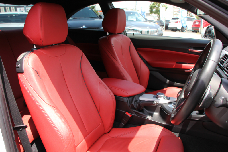 BMW 2シリーズ M240i ｸｰﾍﾟ後期 ﾌｪｲｽﾘﾌﾄ後 B58新ｴﾝｼﾞﾝ 直6ﾀｰﾎﾞ340馬力 ｺｰﾗﾙﾚｯﾄﾞﾚｻﾞｰ Mﾊﾟﾌｫｰﾏﾝｽｴｱﾛ&19AW H&Rｻｽ ｱﾀﾞﾌﾟﾃｨﾌﾞMｻｽ LEDﾍｯﾄﾞﾗｲﾄ&ﾃｰﾙ 追従ACC ﾀｯﾁ画面HDDﾅﾋﾞPｱｼｽﾄ ﾊﾟﾄﾞﾙｼﾌﾄ 2年保証