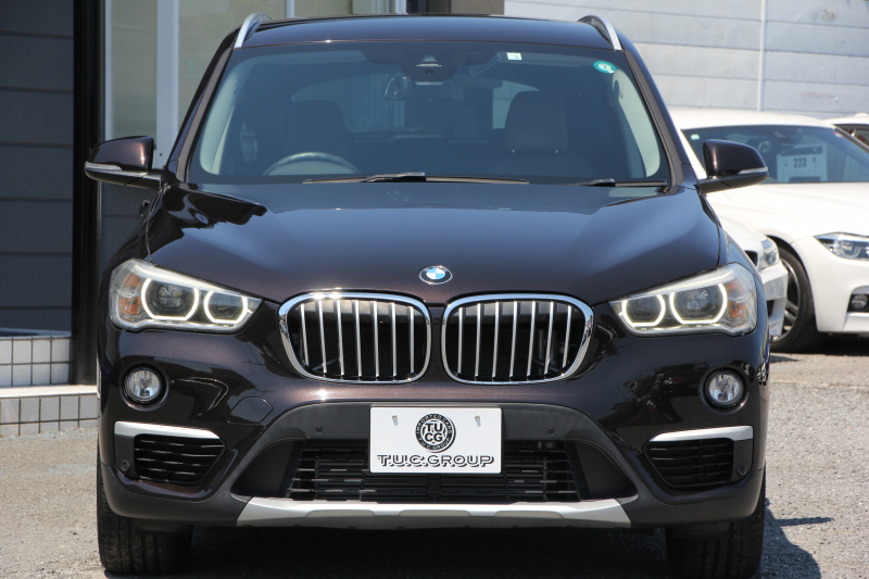 BMW X1 Xdrive18d ｱｰﾊﾞﾆｽﾀ 西日本地区限定 ｽﾊﾟｰｸﾘﾝｸﾞﾌﾞﾗｳﾝ ﾊｲﾗｲﾝ&ｺﾝﾌｫｰﾄP 追従ACC HUD ﾋｰﾀｰ茶革 電動ｼｰﾄ 19AW ﾀｯﾁ画面新HDDﾅﾋﾞPｱｼｽﾄ LEDﾍｯﾄﾞﾗｲﾄ 電動ﾄﾗﾝｸ 専用ﾊﾞｯｼﾞ衝突軽減ﾌﾞﾚｰｷ 車線逸脱&歩行者警告 2年保証