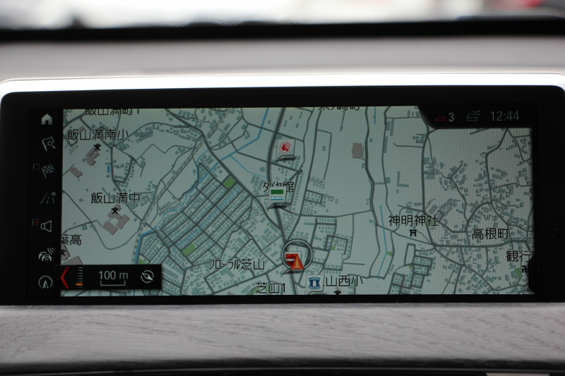 BMW X1 Xdrive18d ｱｰﾊﾞﾆｽﾀ 西日本地区限定 ｽﾊﾟｰｸﾘﾝｸﾞﾌﾞﾗｳﾝ ﾊｲﾗｲﾝ&ｺﾝﾌｫｰﾄP 追従ACC HUD ﾋｰﾀｰ茶革 電動ｼｰﾄ 19AW ﾀｯﾁ画面新HDDﾅﾋﾞPｱｼｽﾄ LEDﾍｯﾄﾞﾗｲﾄ 電動ﾄﾗﾝｸ 専用ﾊﾞｯｼﾞ衝突軽減ﾌﾞﾚｰｷ 車線逸脱&歩行者警告 2年保証