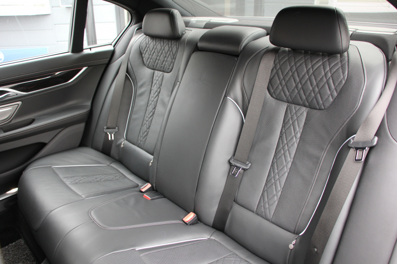 BMW 7シリーズ 740i Mｽﾎﾟｰﾂ ｻﾝﾙｰﾌ 全席ﾋｰﾀｰ黒革 ﾚｰｻﾞｰﾗｲﾄ ﾅｯﾊﾟﾚｻﾞｰ&ﾏｯｻｰｼﾞ&ﾍﾞﾝﾁﾚｰｼｮﾝ 追従ACC HUD ﾀｯﾁ画面HDDﾅﾋﾞTV ｼﾞｪｽﾁｬｰC 360度ｶﾒﾗ 全ﾄﾞｱｿﾌﾄｸﾛｰｽﾞｵﾌﾟｼｮﾝ20AW ｽﾃｱﾘﾝｸﾞｻﾎﾟｰﾄ ｵｰﾄﾊｲﾋﾞｰﾑ 2年保証