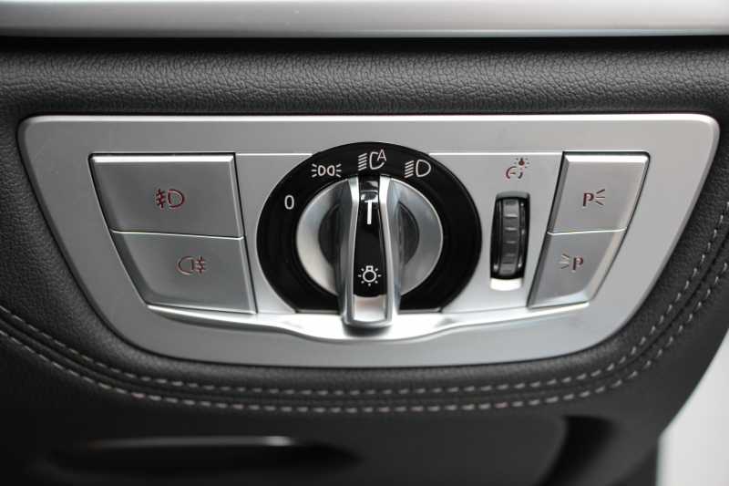 BMW 7シリーズ 740i Mｽﾎﾟｰﾂ ｻﾝﾙｰﾌ 全席ﾋｰﾀｰ黒革 ﾚｰｻﾞｰﾗｲﾄ ﾅｯﾊﾟﾚｻﾞｰ&ﾏｯｻｰｼﾞ&ﾍﾞﾝﾁﾚｰｼｮﾝ 追従ACC HUD ﾀｯﾁ画面HDDﾅﾋﾞTV ｼﾞｪｽﾁｬｰC 360度ｶﾒﾗ 全ﾄﾞｱｿﾌﾄｸﾛｰｽﾞｵﾌﾟｼｮﾝ20AW ｽﾃｱﾘﾝｸﾞｻﾎﾟｰﾄ ｵｰﾄﾊｲﾋﾞｰﾑ 2年保証