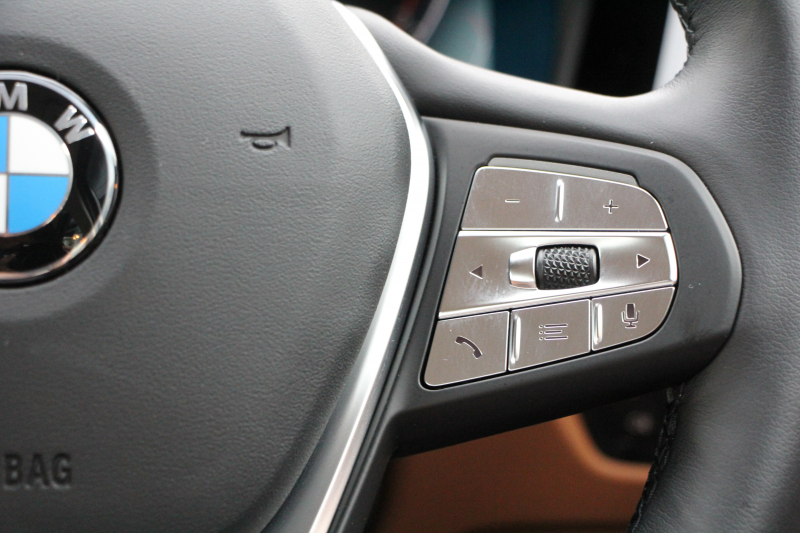 BMW 3シリーズ 318i 40thｱﾆﾊﾞｰｻﾘｰED 300台限定車 1ｵｰﾅ ｺﾝﾌｫｰﾄP ｺﾆｬｯｸﾚｻﾞｰ 追従ACC ｽﾃｱﾘﾝｸﾞｻﾎﾟｰﾄ LEDﾍｯﾄﾞﾗｲﾄ ｵｰﾄﾊｲﾋﾞｰﾑ ﾀｯﾁ画面HDDﾅﾋﾞｱｯﾌﾟﾙｶｰﾌﾟﾚｲ LEDﾍｯﾄﾞﾗｲﾄ ｵｰﾄﾊｲﾋﾞｰﾑ 電動ﾄﾗﾝｸ ﾊﾟｰｷﾝｸﾞｱｼｽﾄ 2年保証