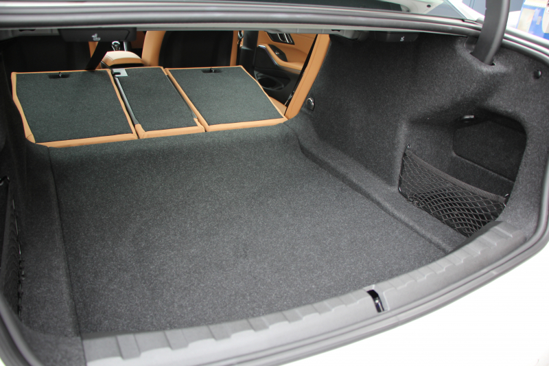 BMW 3シリーズ 318i 40thｱﾆﾊﾞｰｻﾘｰED 300台限定車 1ｵｰﾅ ｺﾝﾌｫｰﾄP ｺﾆｬｯｸﾚｻﾞｰ 追従ACC ｽﾃｱﾘﾝｸﾞｻﾎﾟｰﾄ LEDﾍｯﾄﾞﾗｲﾄ ｵｰﾄﾊｲﾋﾞｰﾑ ﾀｯﾁ画面HDDﾅﾋﾞｱｯﾌﾟﾙｶｰﾌﾟﾚｲ LEDﾍｯﾄﾞﾗｲﾄ ｵｰﾄﾊｲﾋﾞｰﾑ 電動ﾄﾗﾝｸ ﾊﾟｰｷﾝｸﾞｱｼｽﾄ 2年保証