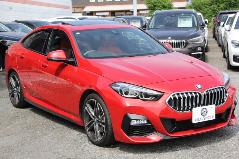 BMW 2シリーズ 218d ｸﾞﾗﾝｸｰﾍﾟMｽﾎﾟｰﾂ EDJOY+ ﾌﾟﾗｽP 1ｵﾅ ﾊﾟﾉﾗﾏｻﾝR ﾏｸﾞﾏﾚｯﾄﾞﾚｻﾞｰ ｼｰﾄﾋｰﾀｰ&ﾗﾝﾊﾞｰｻﾎﾟｰﾄ 燃費21.3km/L 追従ACC LEDﾍｯﾄﾞﾗｲﾄ ｲﾙﾐﾎﾞｽﾄﾝﾄﾘﾑ ﾀｯﾁ画面HDDﾅﾋﾞApplecarplay Pｱｼｽﾄ 後退ｱｼｽﾄ 2年保証