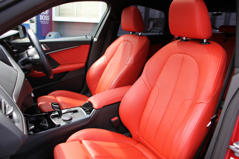 BMW 2シリーズ 218d ｸﾞﾗﾝｸｰﾍﾟMｽﾎﾟｰﾂ EDJOY+ ﾌﾟﾗｽP 1ｵﾅ ﾊﾟﾉﾗﾏｻﾝR ﾏｸﾞﾏﾚｯﾄﾞﾚｻﾞｰ ｼｰﾄﾋｰﾀｰ&ﾗﾝﾊﾞｰｻﾎﾟｰﾄ 燃費21.3km/L 追従ACC LEDﾍｯﾄﾞﾗｲﾄ ｲﾙﾐﾎﾞｽﾄﾝﾄﾘﾑ ﾀｯﾁ画面HDDﾅﾋﾞApplecarplay Pｱｼｽﾄ 後退ｱｼｽﾄ 2年保証