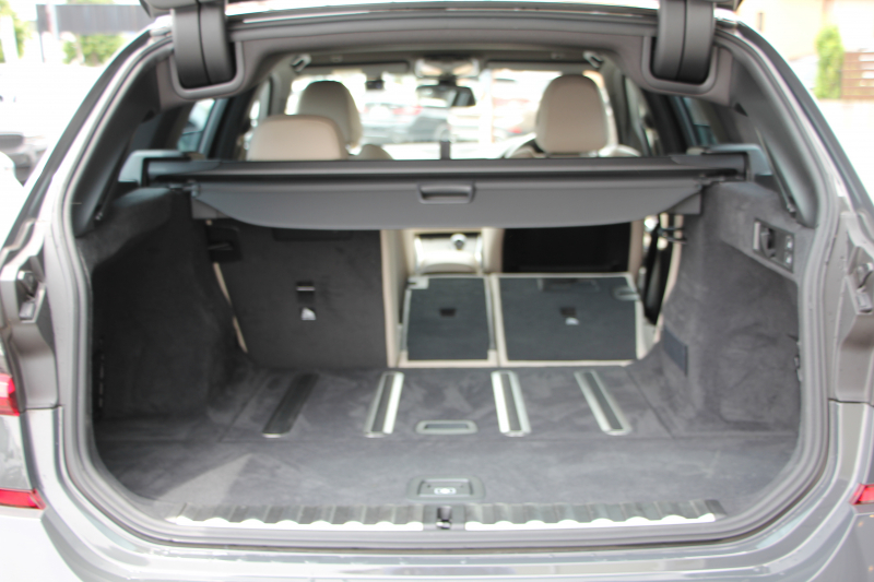 BMW 3シリーズ 320d Xdrive ﾂｰﾘﾝｸﾞMｽﾎﾟｰﾂ ﾃﾞﾋﾞｭｰ&ｲﾉﾍﾞｰｼｮﾝ&ｺﾝﾌｫｰﾄP 1ｵﾅ  individualｶﾗｰ ﾚｰｻﾞｰﾗｲﾄ ﾋｰﾀｰ付ｵｲｽﾀｰﾚｻﾞｰ HUD ｼﾞｪｽﾁｬｰｺﾝﾄﾛｰﾙ ｱｯﾌﾟﾙｶｰﾌﾟﾚｲ BMWﾗｲﾌﾞｺｯｸﾋﾟｯﾄﾞﾜｲﾔﾚｽ充電 電動ﾄﾗﾝｸ 追従ACC ｽﾃｱﾘﾝｸﾞｻﾎﾟｰﾄ 2年保証