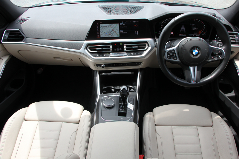 BMW 3シリーズ 320d Xdrive ﾂｰﾘﾝｸﾞMｽﾎﾟｰﾂ ﾃﾞﾋﾞｭｰ&ｲﾉﾍﾞｰｼｮﾝ&ｺﾝﾌｫｰﾄP 1ｵﾅ  individualｶﾗｰ ﾚｰｻﾞｰﾗｲﾄ ﾋｰﾀｰ付ｵｲｽﾀｰﾚｻﾞｰ HUD ｼﾞｪｽﾁｬｰｺﾝﾄﾛｰﾙ ｱｯﾌﾟﾙｶｰﾌﾟﾚｲ BMWﾗｲﾌﾞｺｯｸﾋﾟｯﾄﾞﾜｲﾔﾚｽ充電 電動ﾄﾗﾝｸ 追従ACC ｽﾃｱﾘﾝｸﾞｻﾎﾟｰﾄ 2年保証